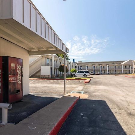 Delux Inn Wichita Falls Ngoại thất bức ảnh